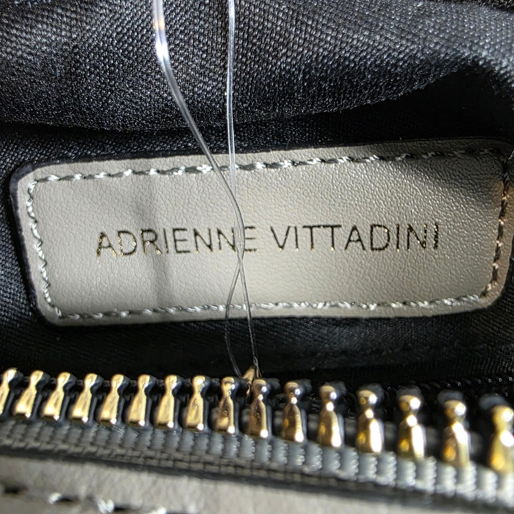 Adrienne Vittadini Regency Collection Pebbled Color Block Barrel Bag NWT - Picture 7 of 10